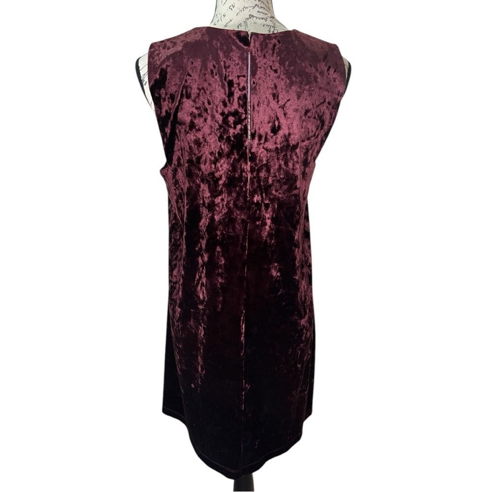 BCBGeneration | Burgundy Velvet Dress Size Medium - Picture 11 of 16
